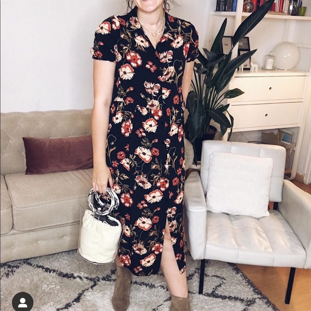Zara Blogger Favorite Floral button dress